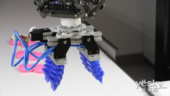 Prediction of the development trend of industrial robots in China: the output is expected to exceed 150000 sets in 2018