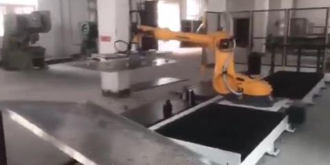 机器人随动折弯_走行轴